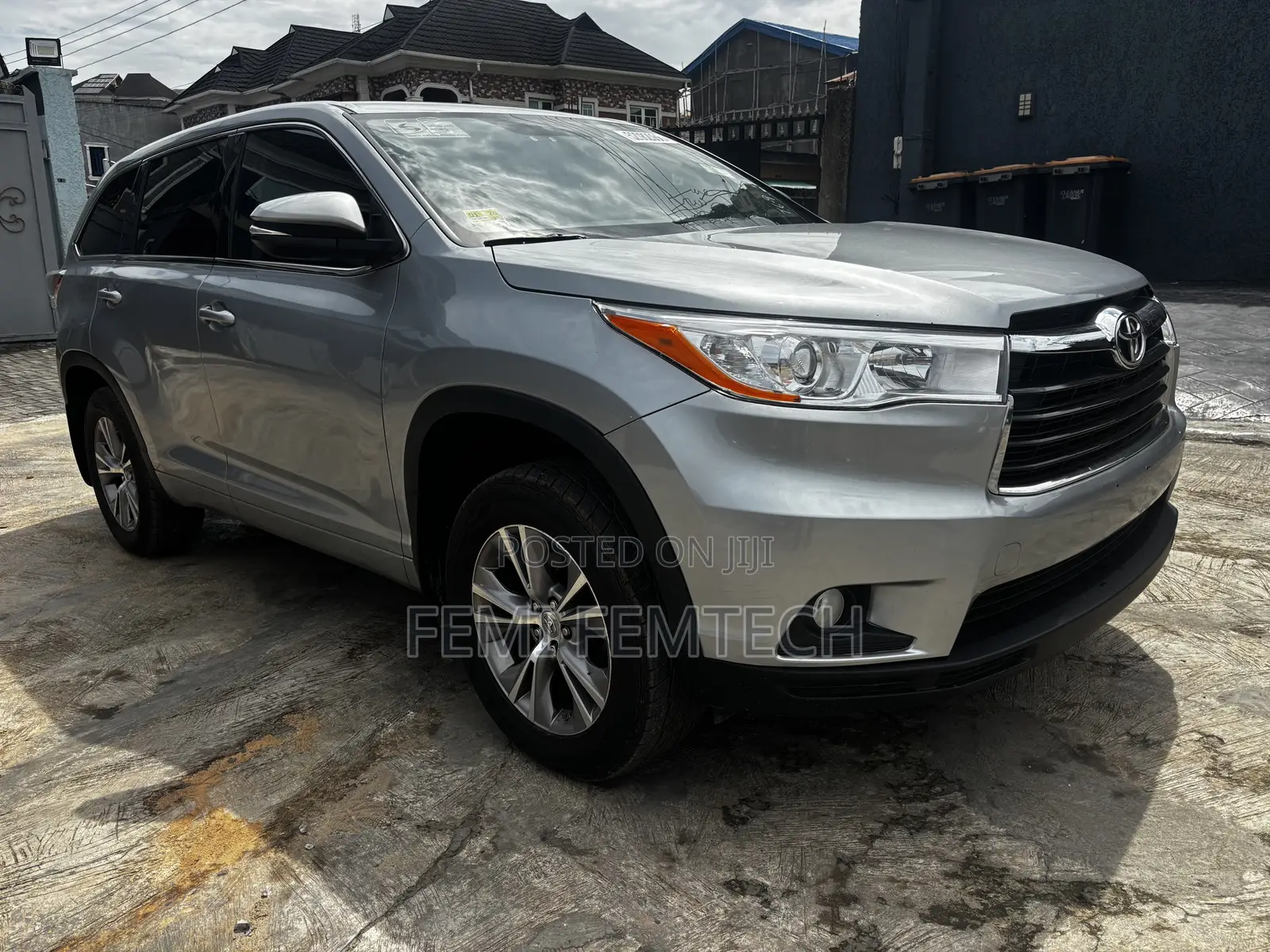 Toyota Highlander LE Plus 4dr SUV AWD (3.5L 6cyl 6A) 2014 Silver