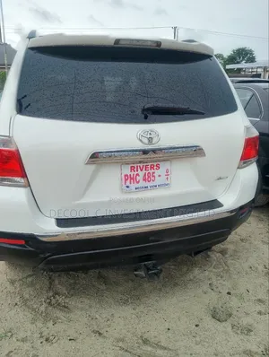 Toyota Highlander 3.5L 4WD 2013 White