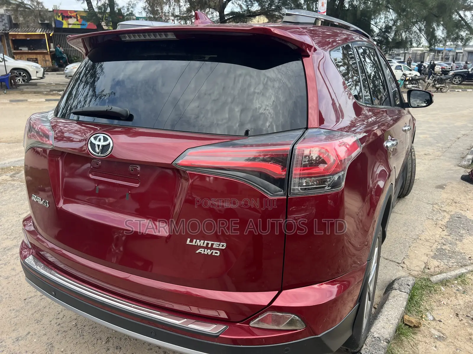 Toyota RAV4 Limited 4dr SUV AWD (2.5L 4cyl 6A) 2018 Red