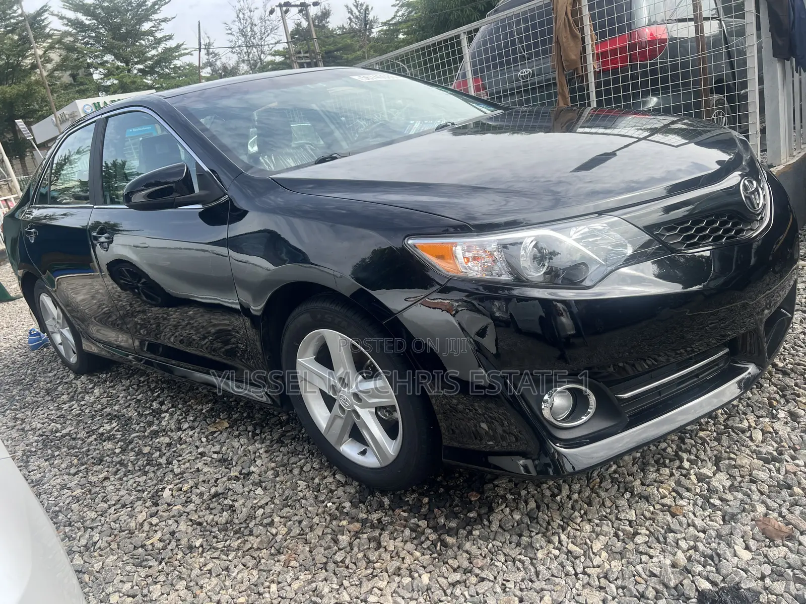 Toyota Camry SE 4dr Sedan (2.5L 4cyl 6A) 2013 Black