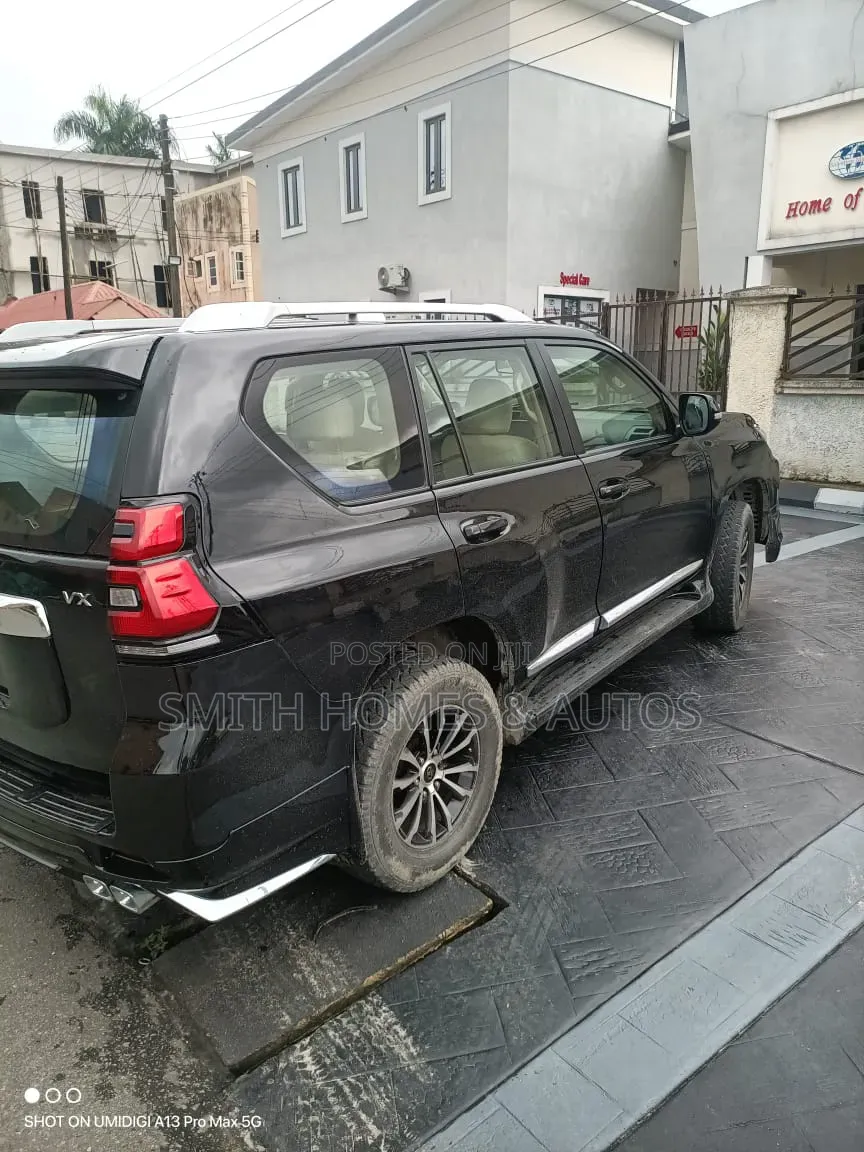 Toyota Land Cruiser Prado 2012 Black