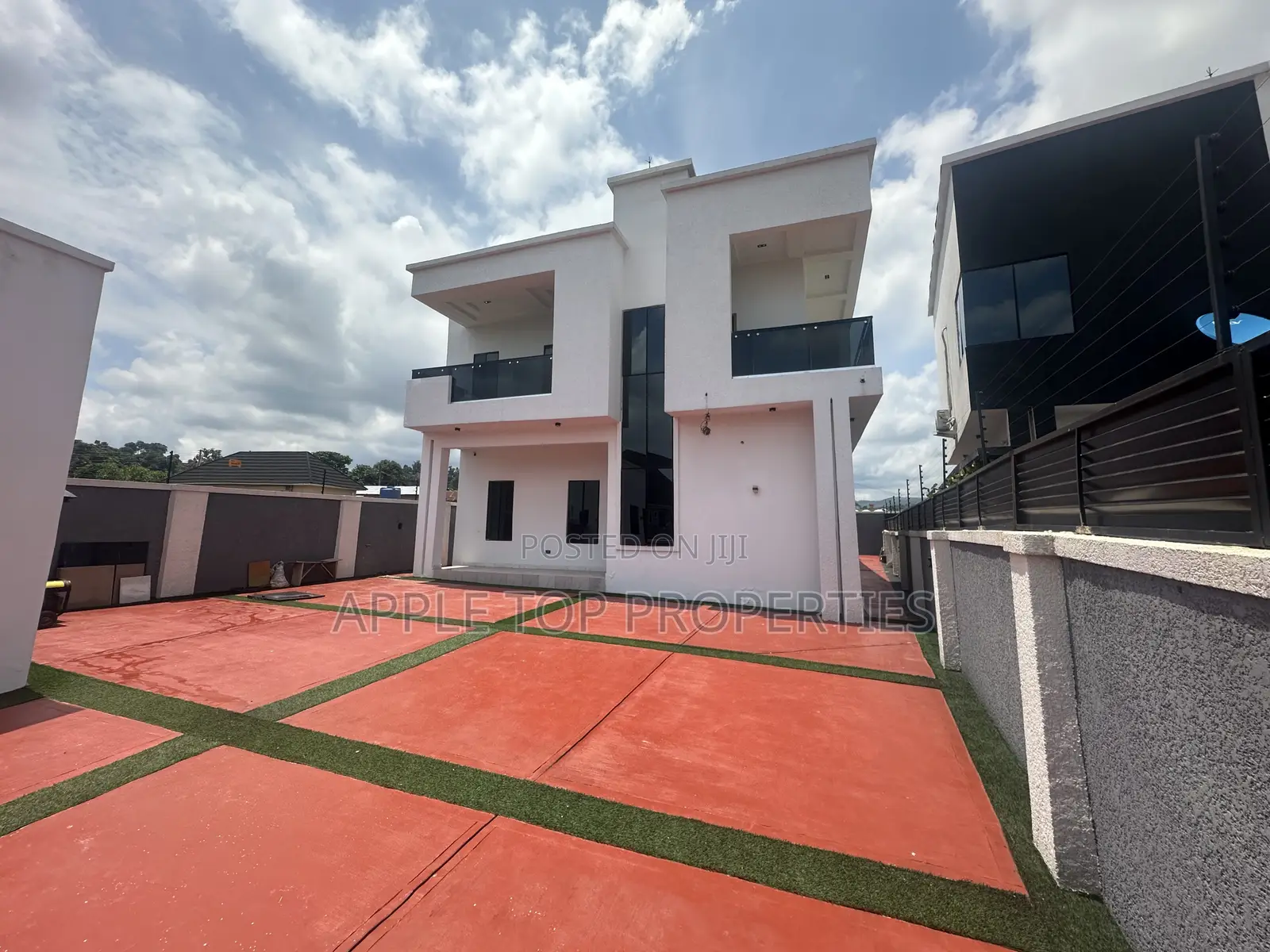 4bdrm Duplex in Valley Estate, Enugu for sale