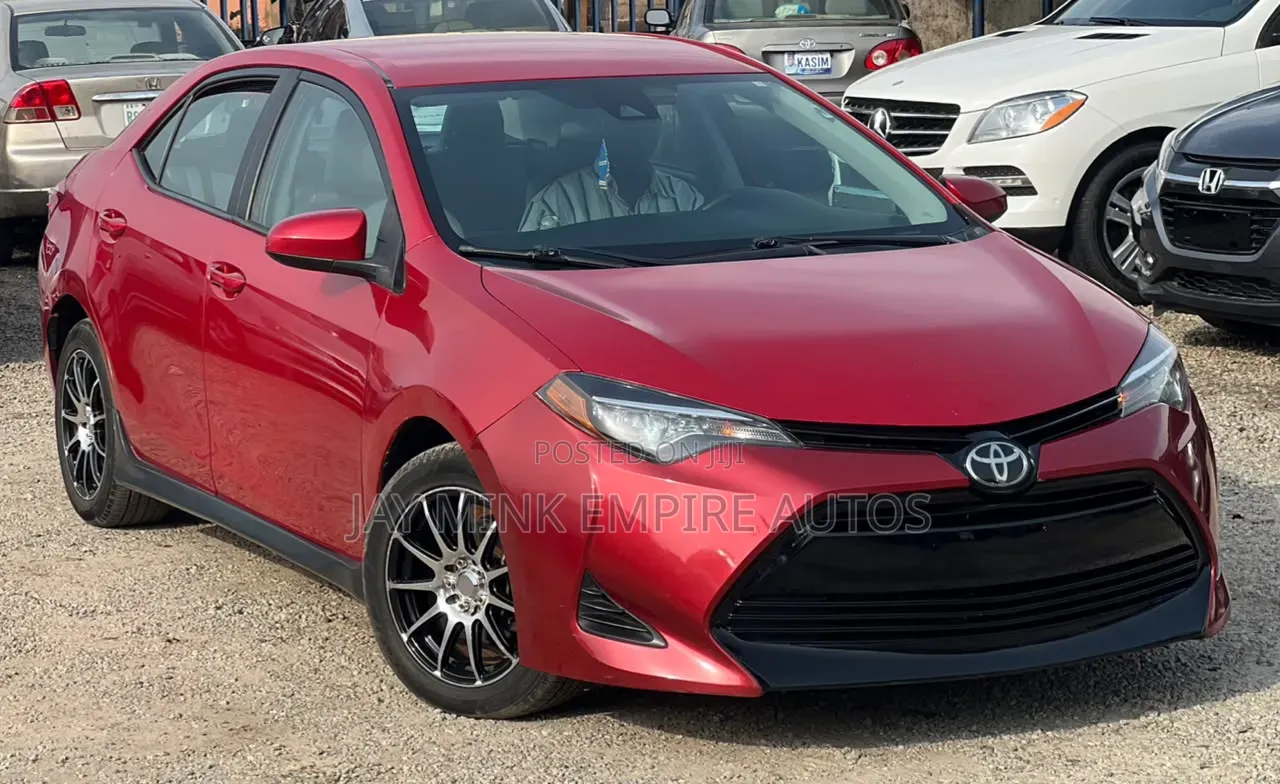 Toyota Corolla 2019 Red