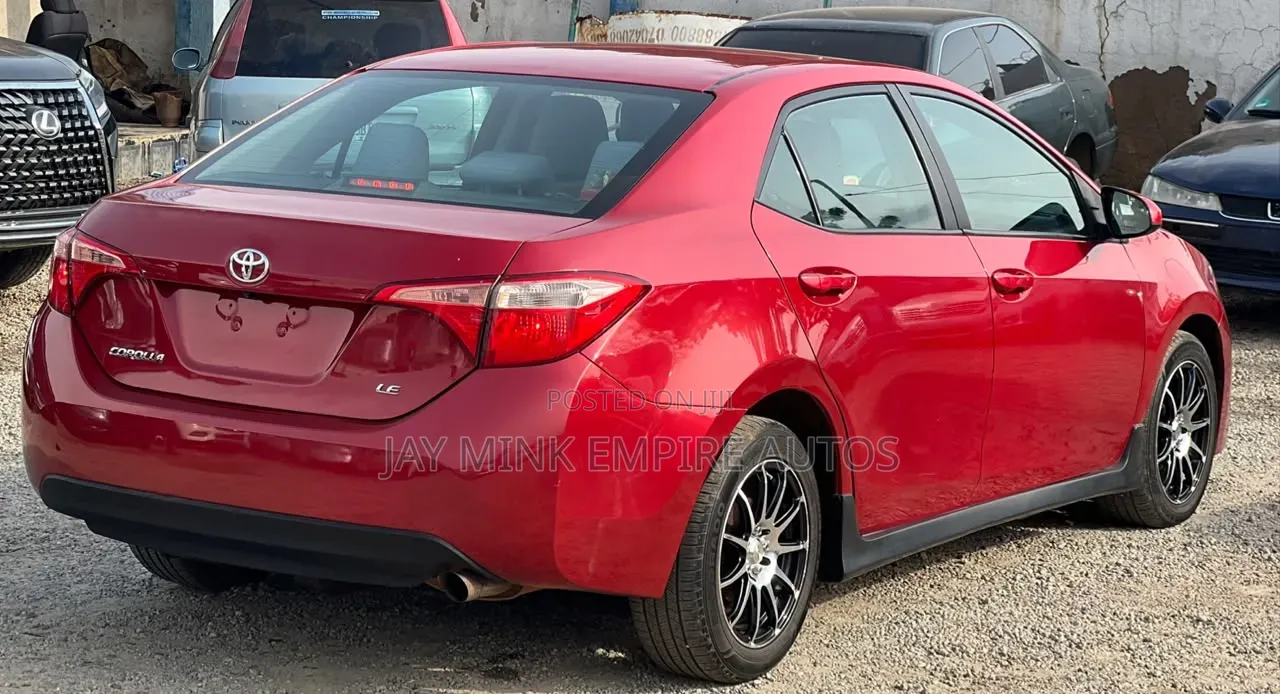 Toyota Corolla 2019 Red