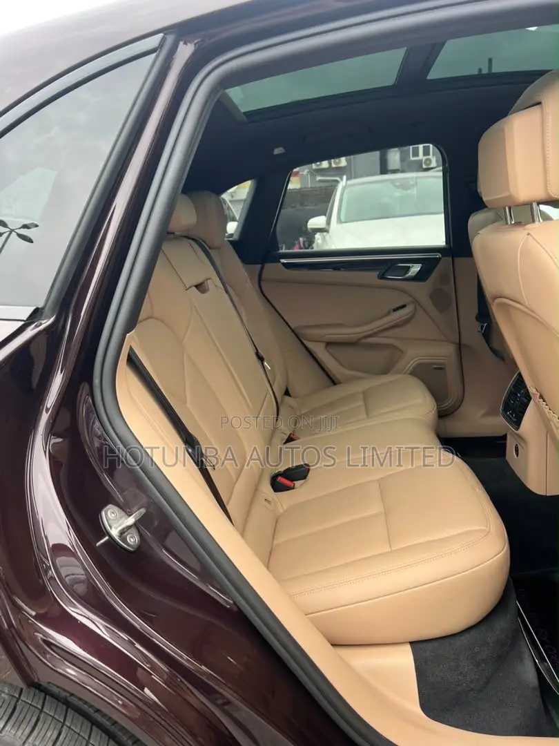 New Porsche Macan GTS AWD 2025 Burgundy