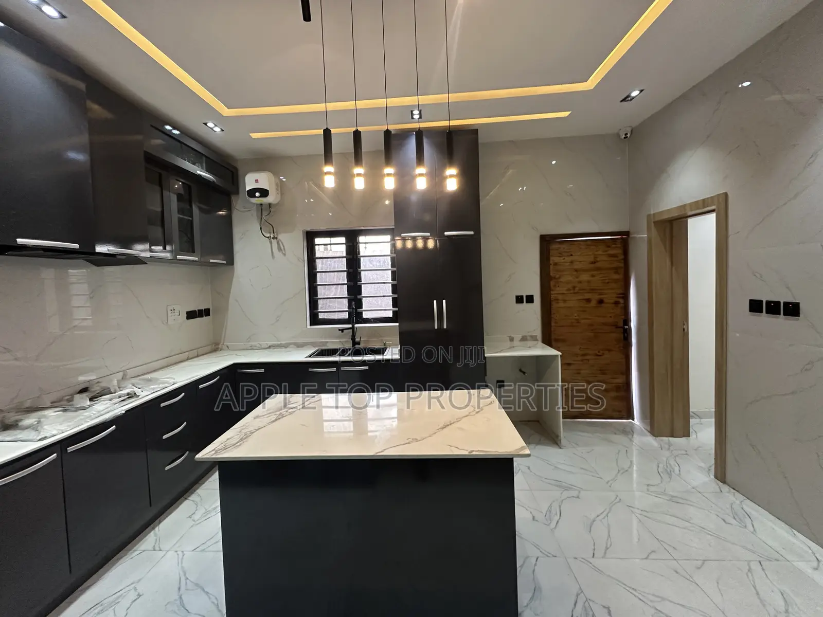 4bdrm Duplex in Valley Estate, Enugu for sale