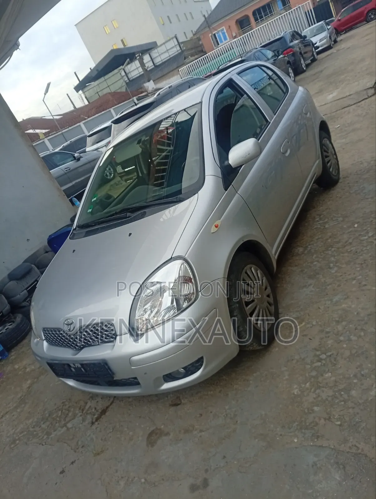 Toyota Yaris 1.0 2005 Silver
