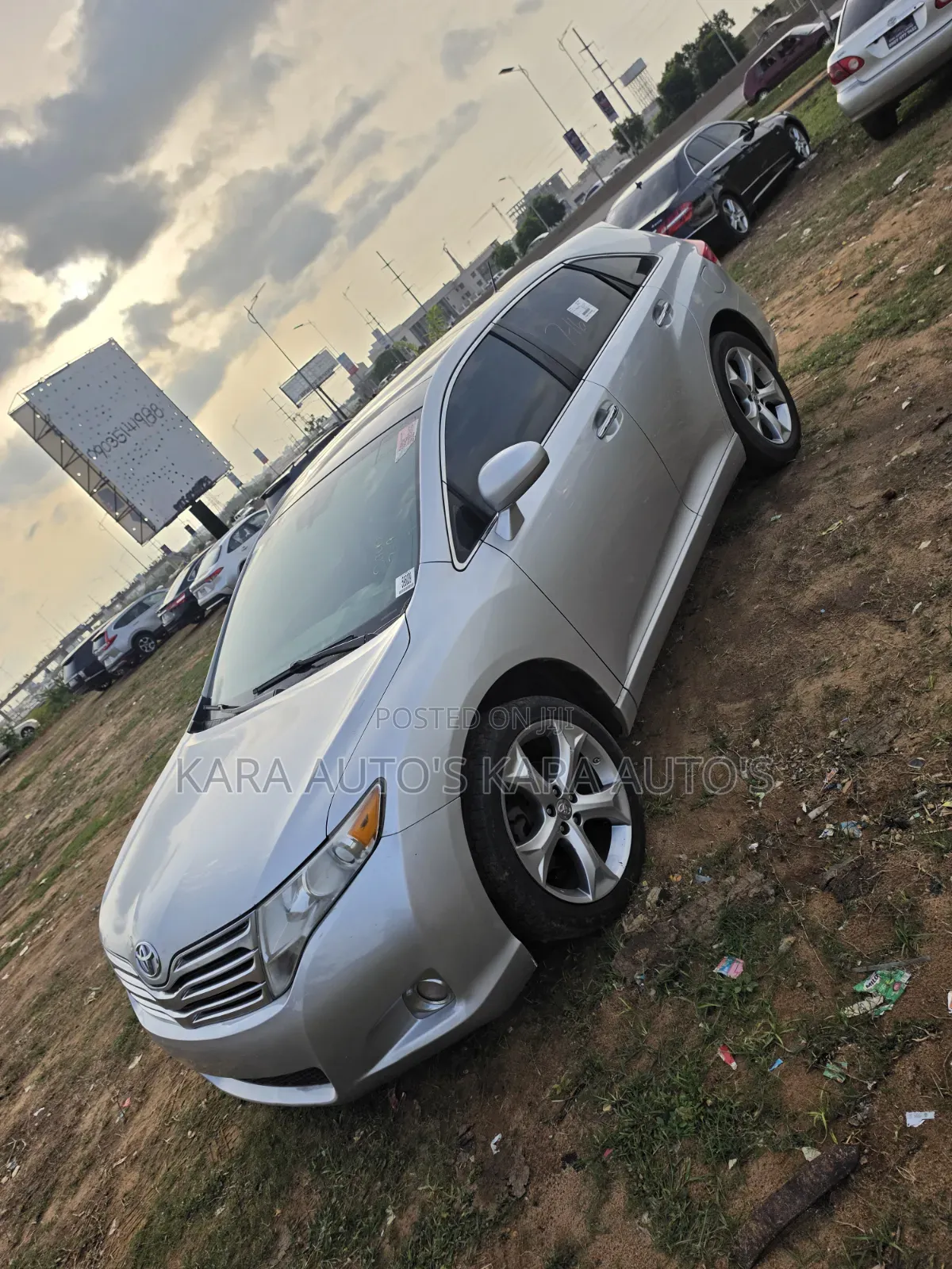 Toyota Venza 2010 Silver