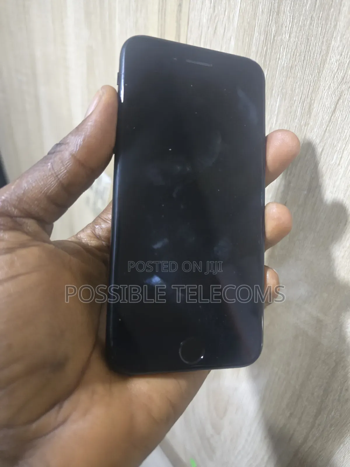 Apple iPhone SE (2020) 64 GB Black