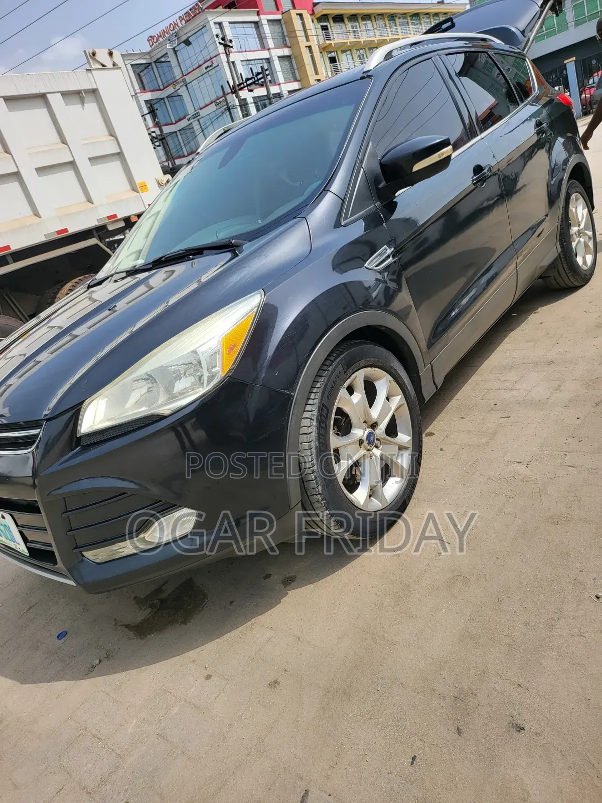 Ford Escape Titanium 4dr SUV (1.6L 4cyl Turbo 6A) 2014 Black