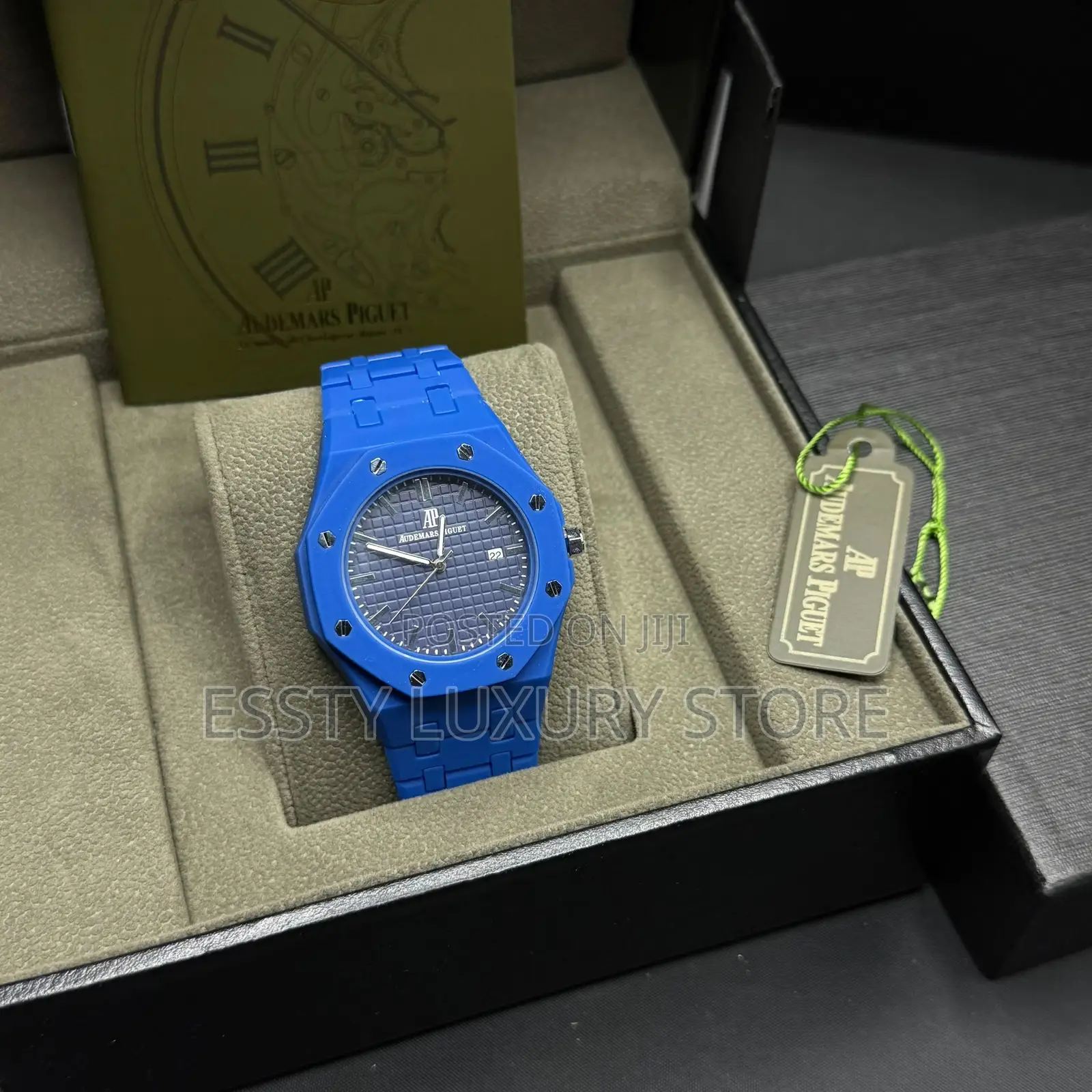 AUDEMARS PIGUET (AP) Bio-Ceramic Chain Wristwatch