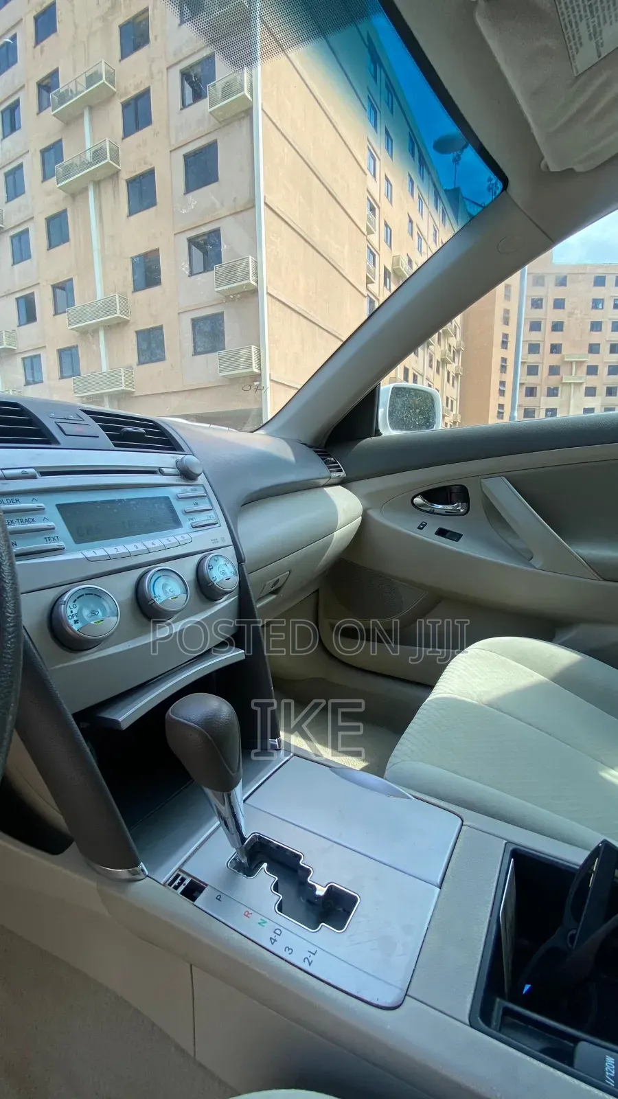 Toyota Camry LE 4dr Sedan (2.4L 4cyl 5A) 2009 White
