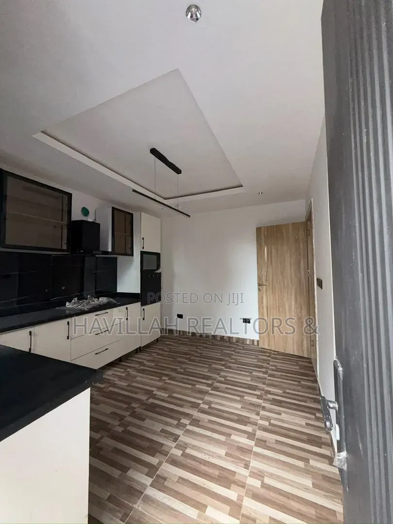 4bdrm Duplex in Opebi for sale