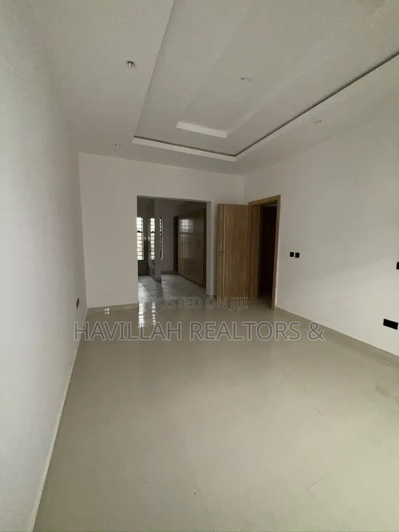 4bdrm Duplex in Opebi for sale