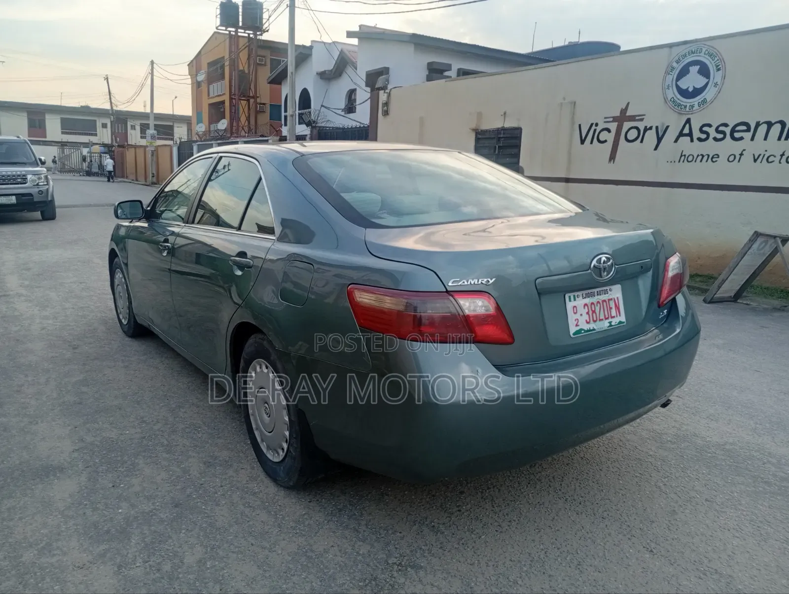 Toyota Camry LE 4dr Sedan (2.4L 4cyl 5A) 2008