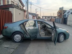 Toyota Camry LE 4dr Sedan (2.4L 4cyl 5A) 2008