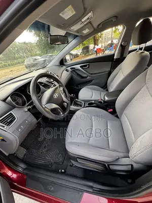 Hyundai Elantra Value Edition Sedan FWD (1.8L 4cyl 6A) 2016 Burgundy