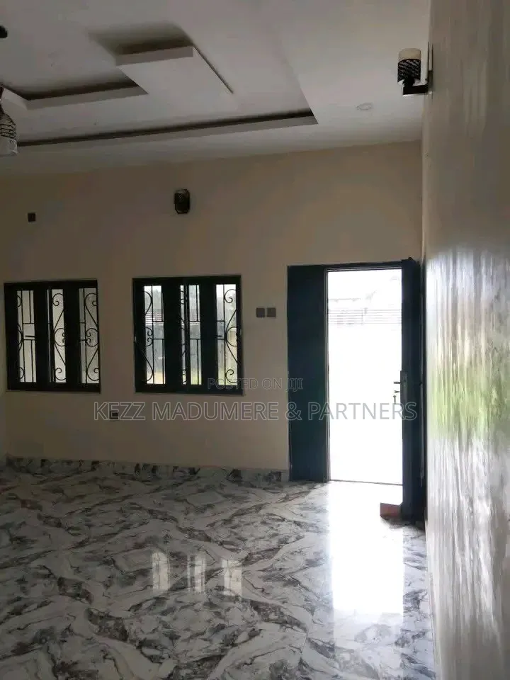 3bdrm Block of Flats in Nwaniba Road Uyo for rent