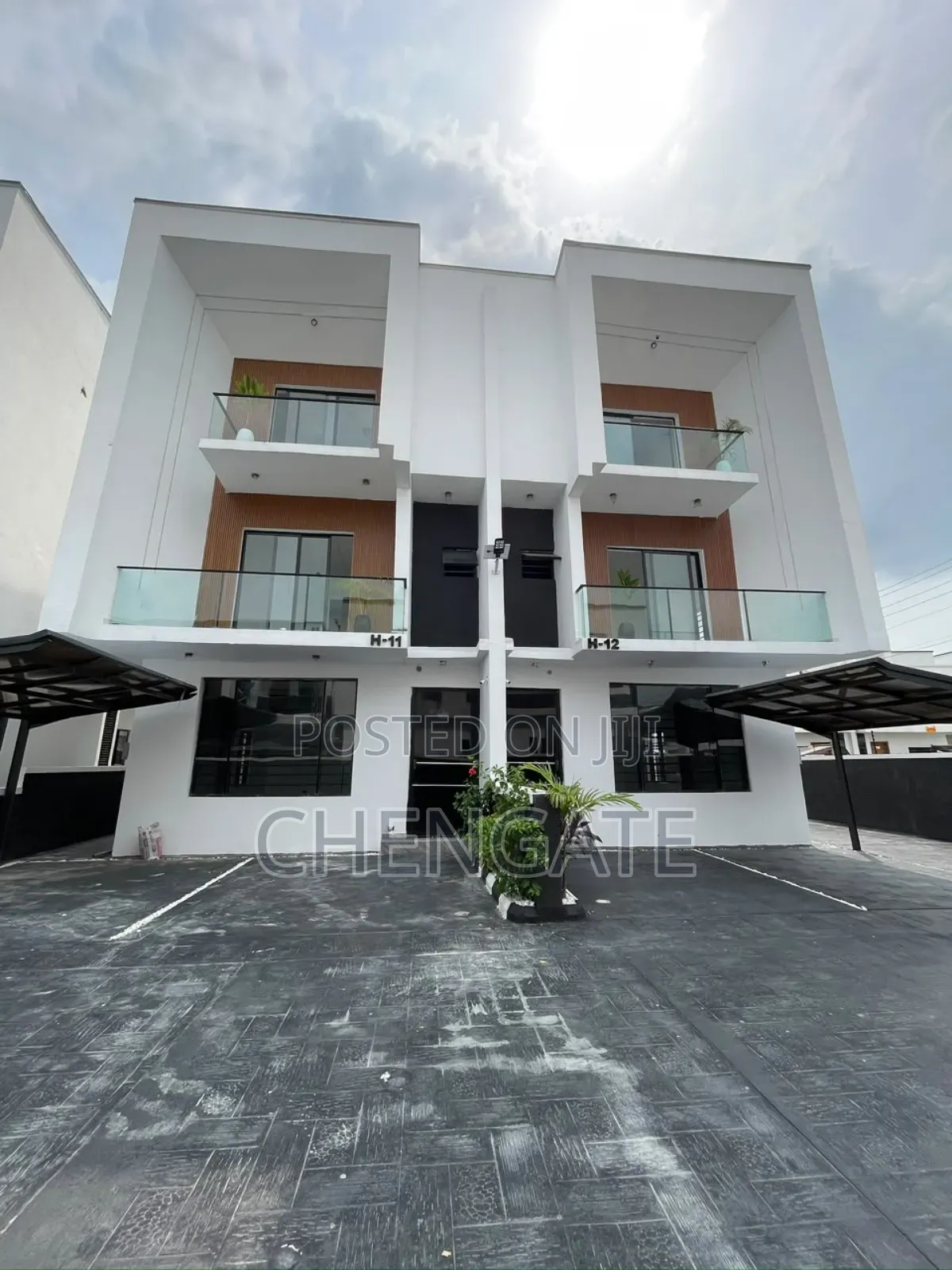 Furnished 4bdrm Duplex in Ikota for sale