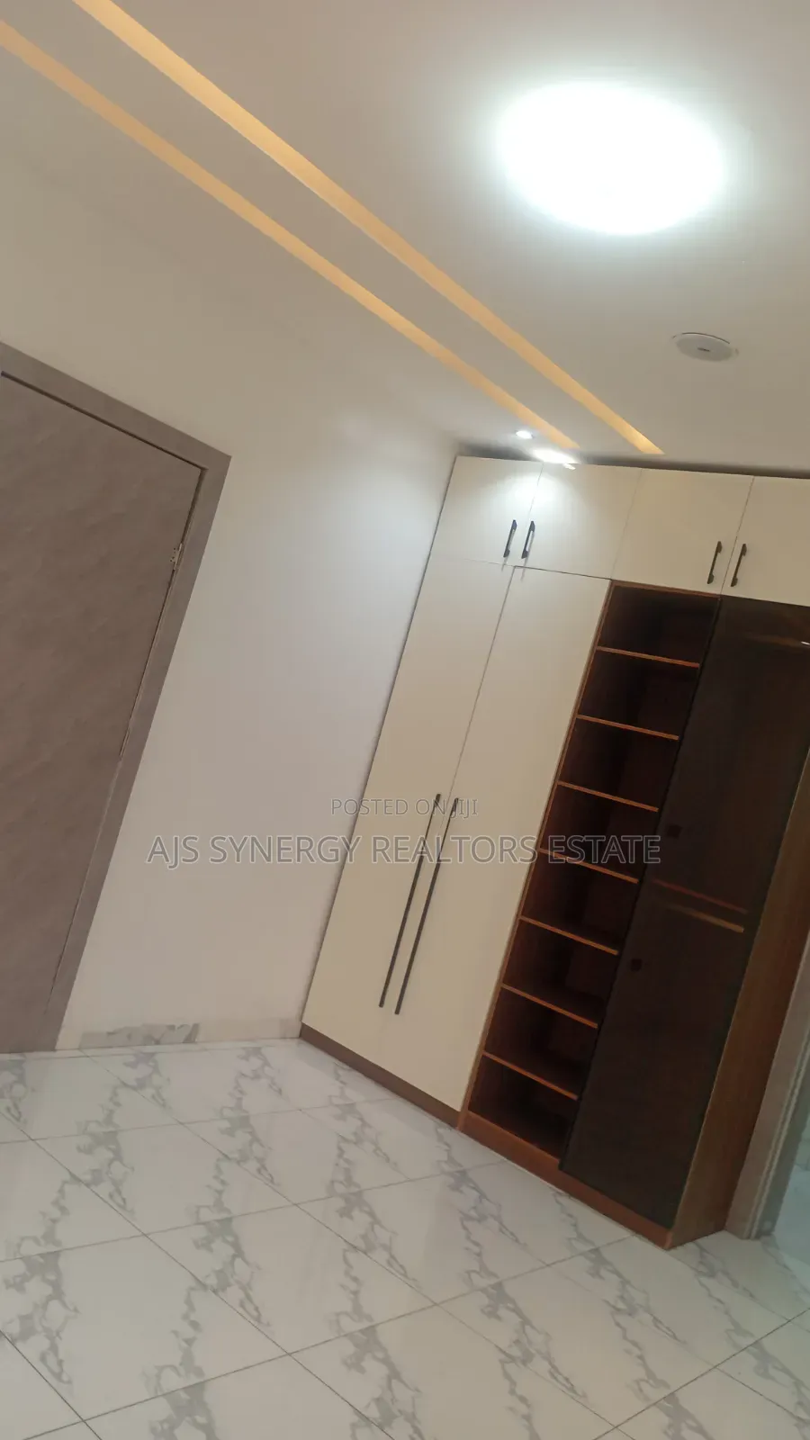 4bdrm Townhouse/Terrace in Lekki Phase 1 for sale