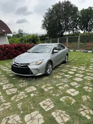 Toyota Camry 2017 Silver