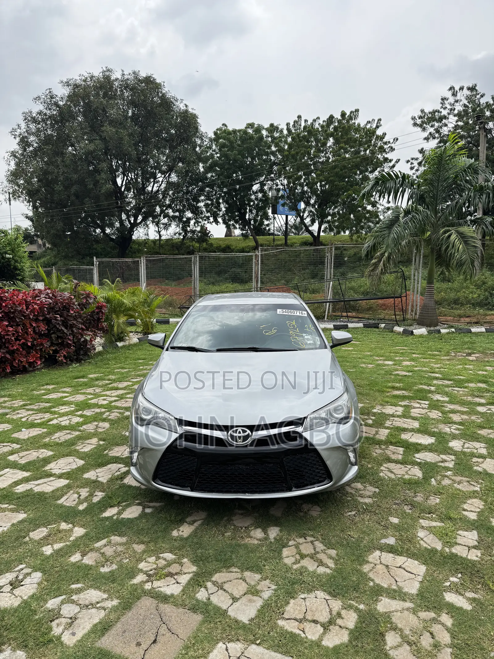 Toyota Camry 2017 Silver