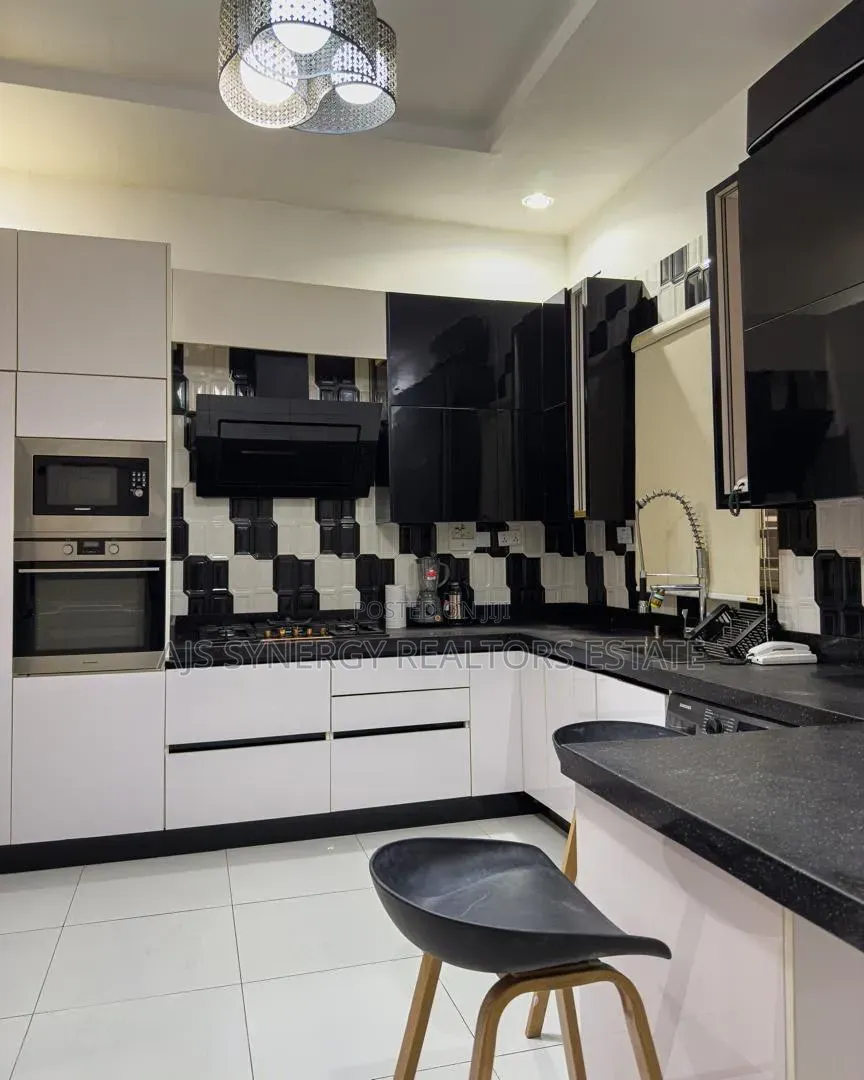 Furnished 4bdrm Duplex in Osapa london for sale