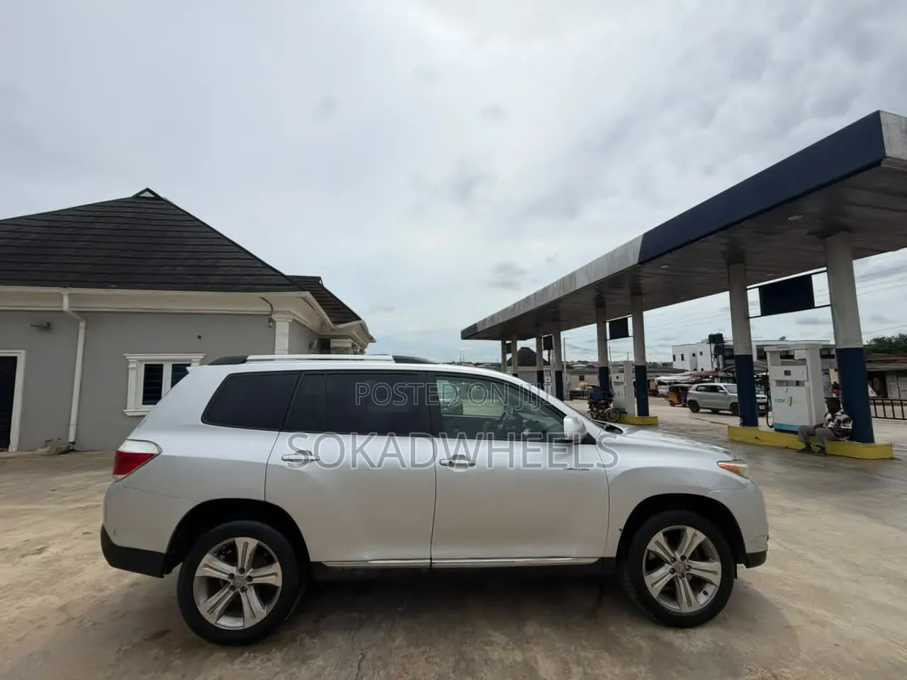 Toyota Highlander Limited 2010 Silver