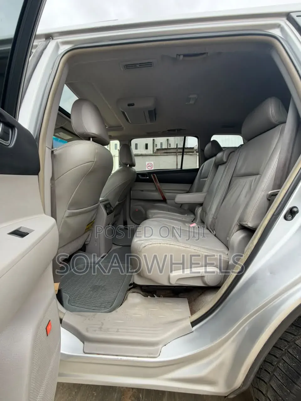 Toyota Highlander Limited 2010 Silver