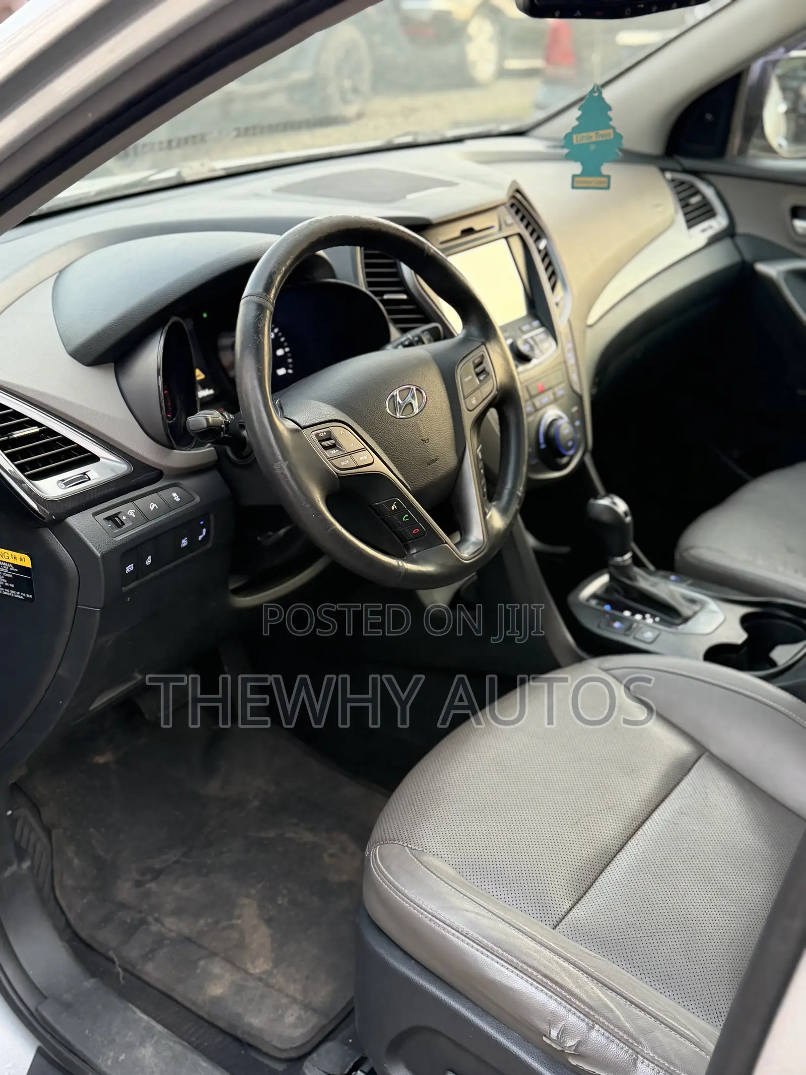 Hyundai Santa Fe Limited 4dr SUV AWD (3.3L 6cyl 6A) 2015 Silver