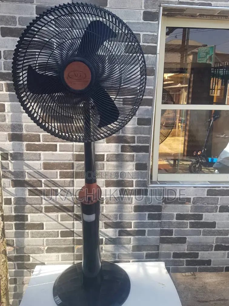 18" Lithium Rechargeable Ox Fan at Full Charge Can Last for 2 Nights