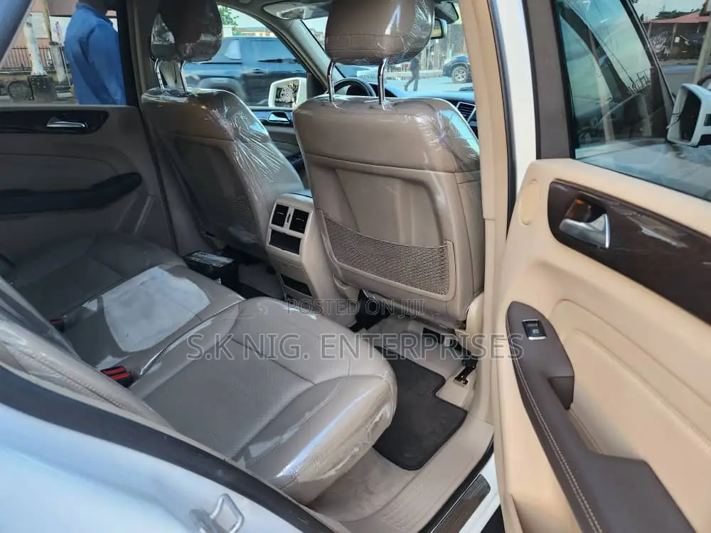 Mercedes-Benz M Class ML350 4MATIC 4dr SUV AWD (3.5L 6cyl 7A) 2014 White