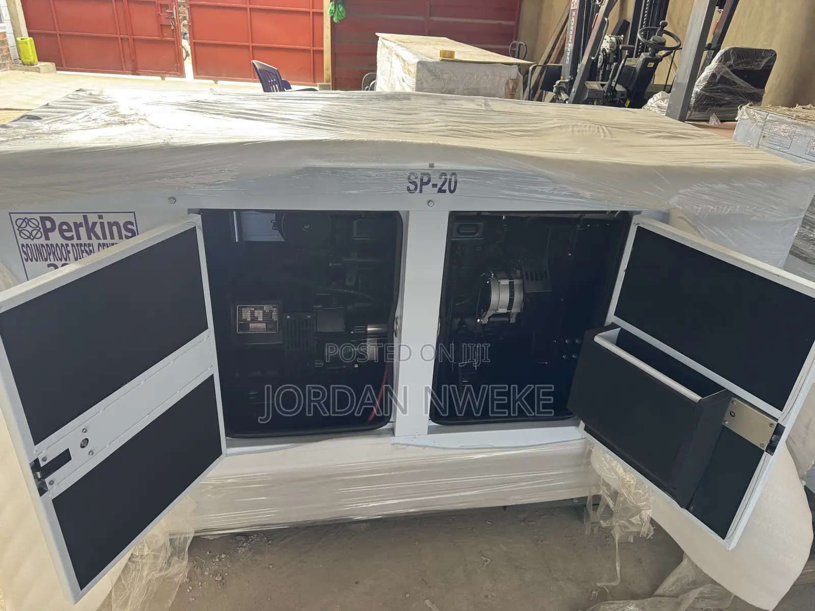 Stamford Alternator >>~20kva<<<Perkins Diesel Soundproof Generator Uk