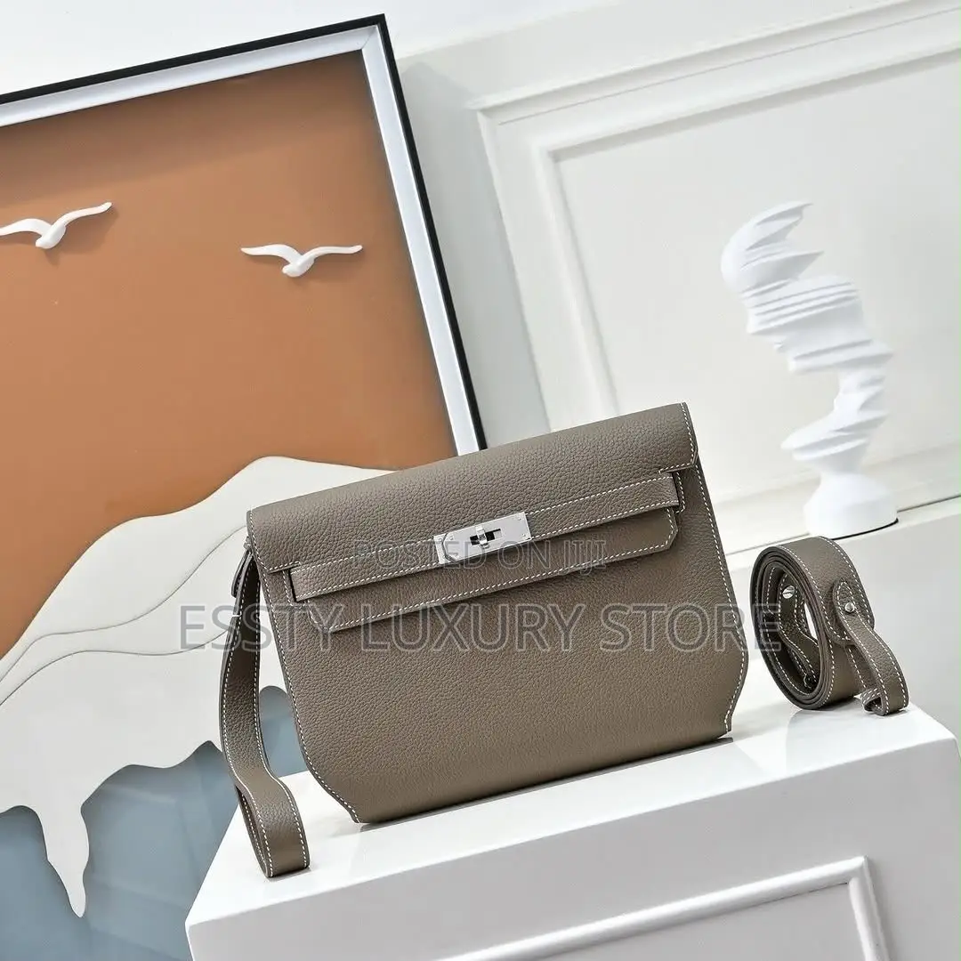 High Quality Hermès Kelly Depeches Pouch/Cross Bag