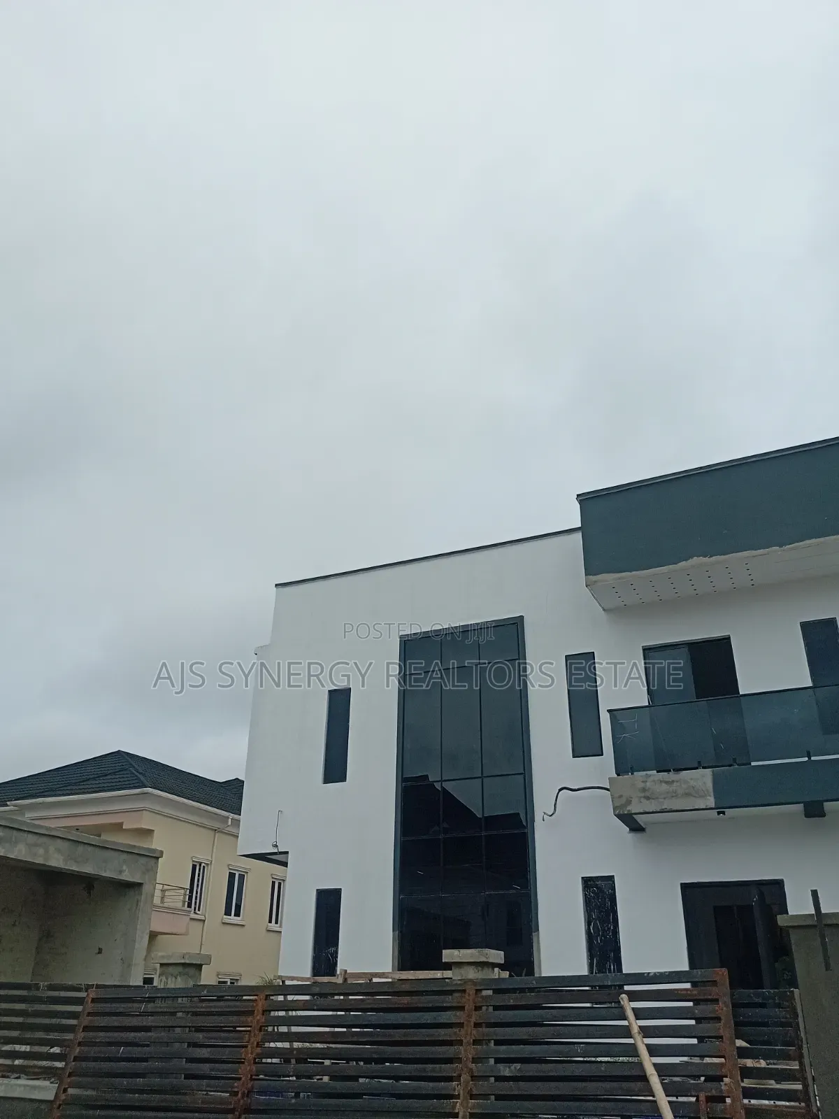 4bdrm Duplex in Sangotedo for sale
