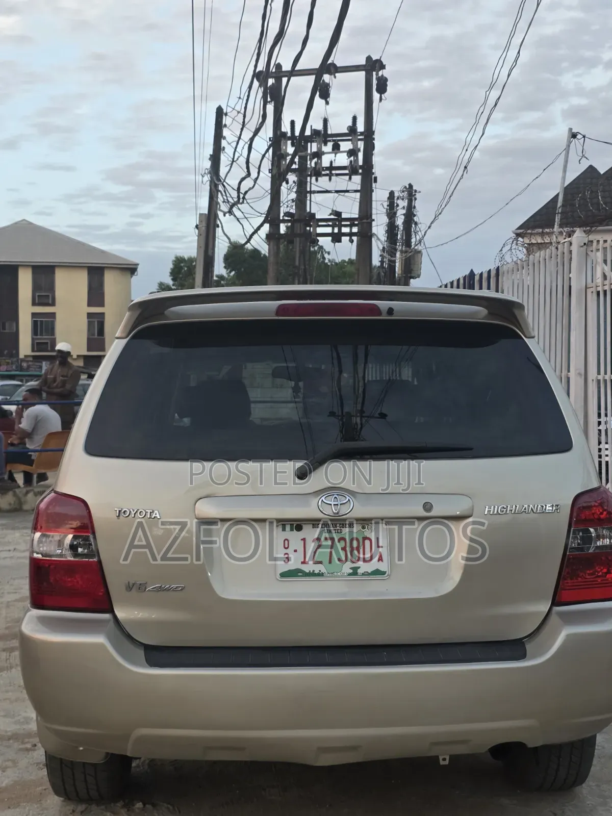 Toyota Highlander Limited V6 2005 Gold
