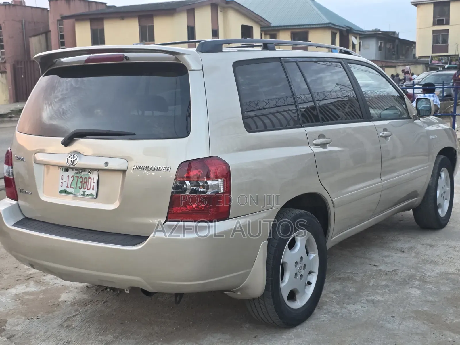 Toyota Highlander Limited V6 2005 Gold