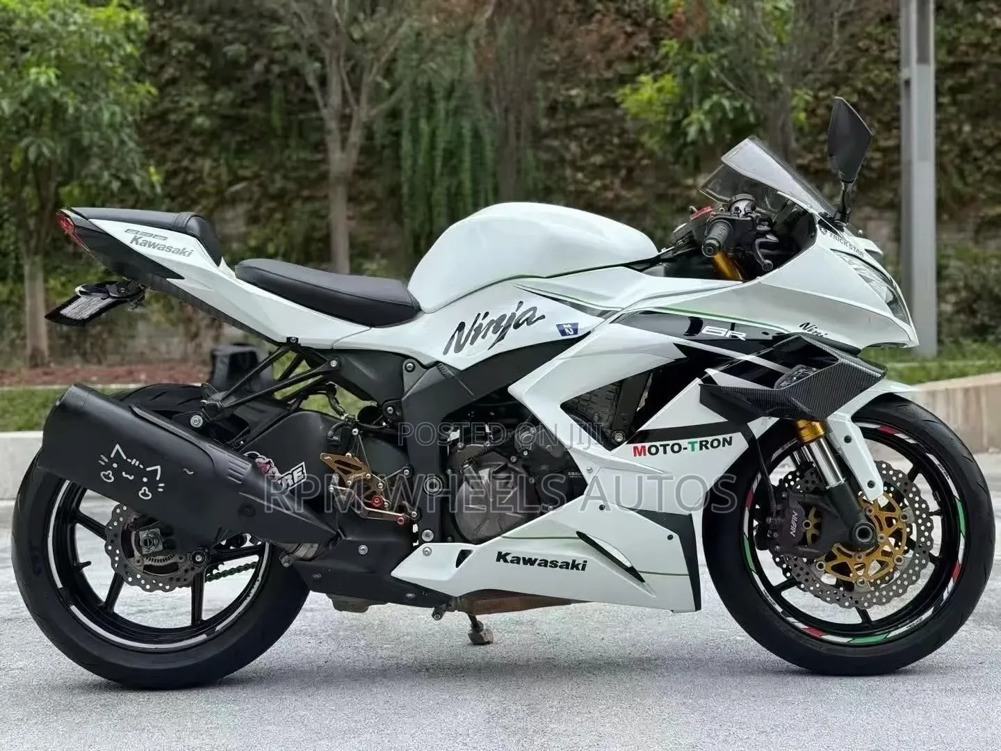 Kawasaki Ninja ZX6R 2015 White