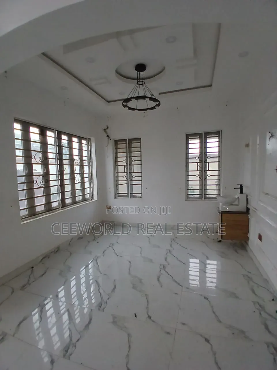 4bdrm Duplex in Main Akala Express for rent