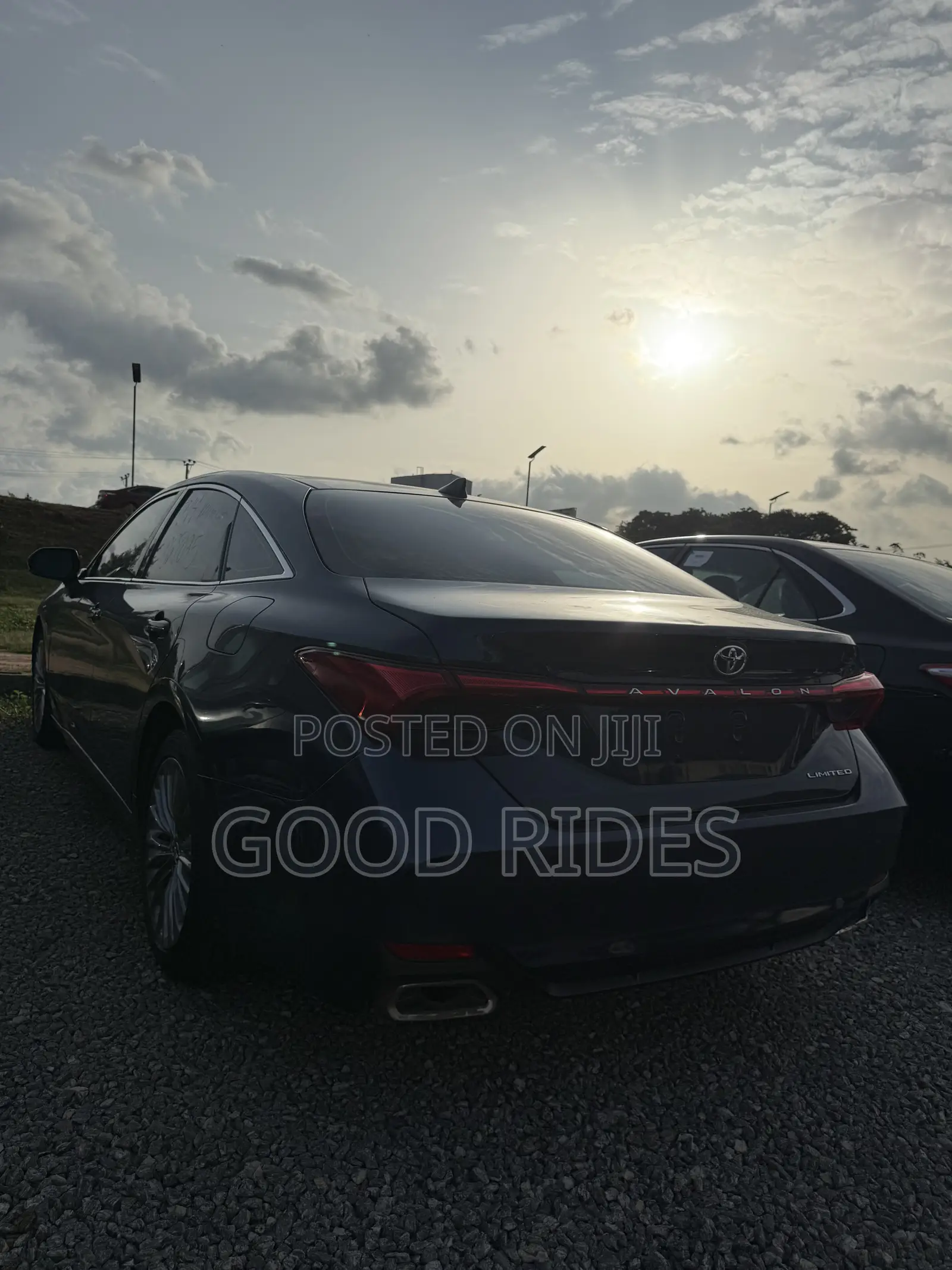 Toyota Avalon Limited 2020 Blue