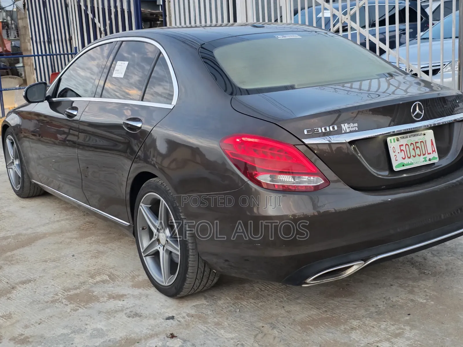Mercedes-Benz C300 Luxury 4Matic Sedan AWD (2.0L 4cyl 7A) 2016 Maroon