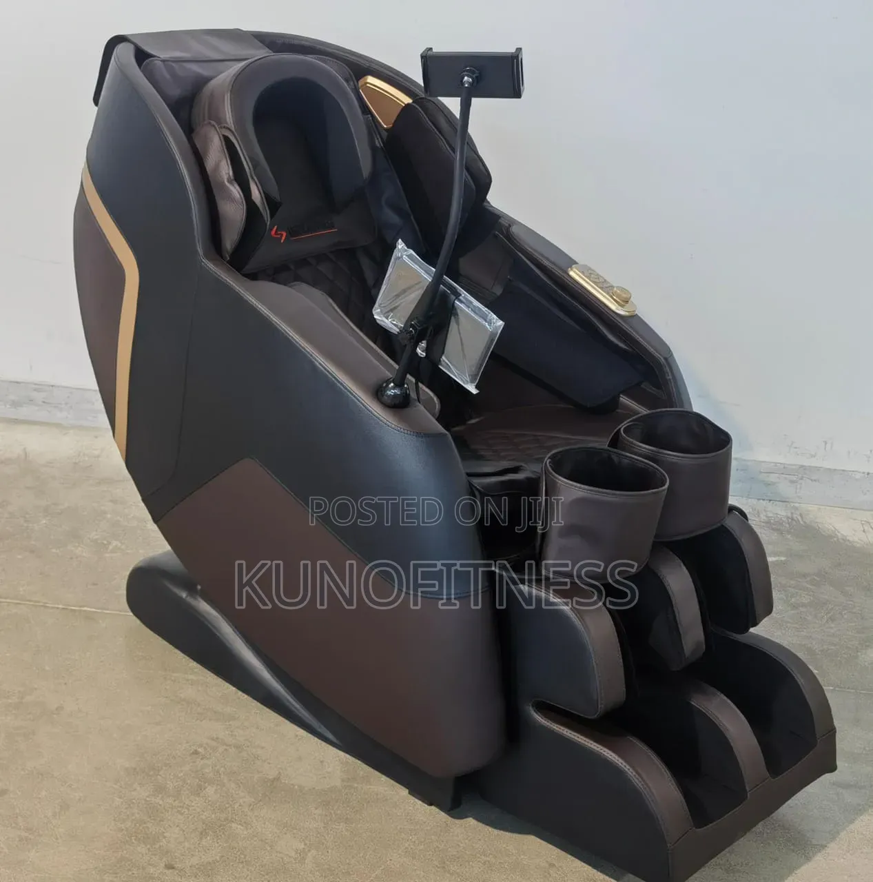 Executive Massage Chair – Full Body Recliner With Phone Holder