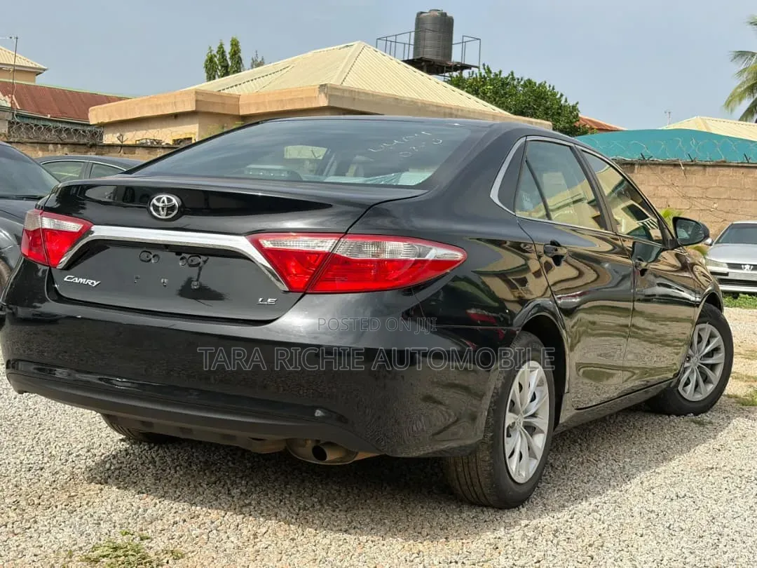 Toyota Camry 2017 Black