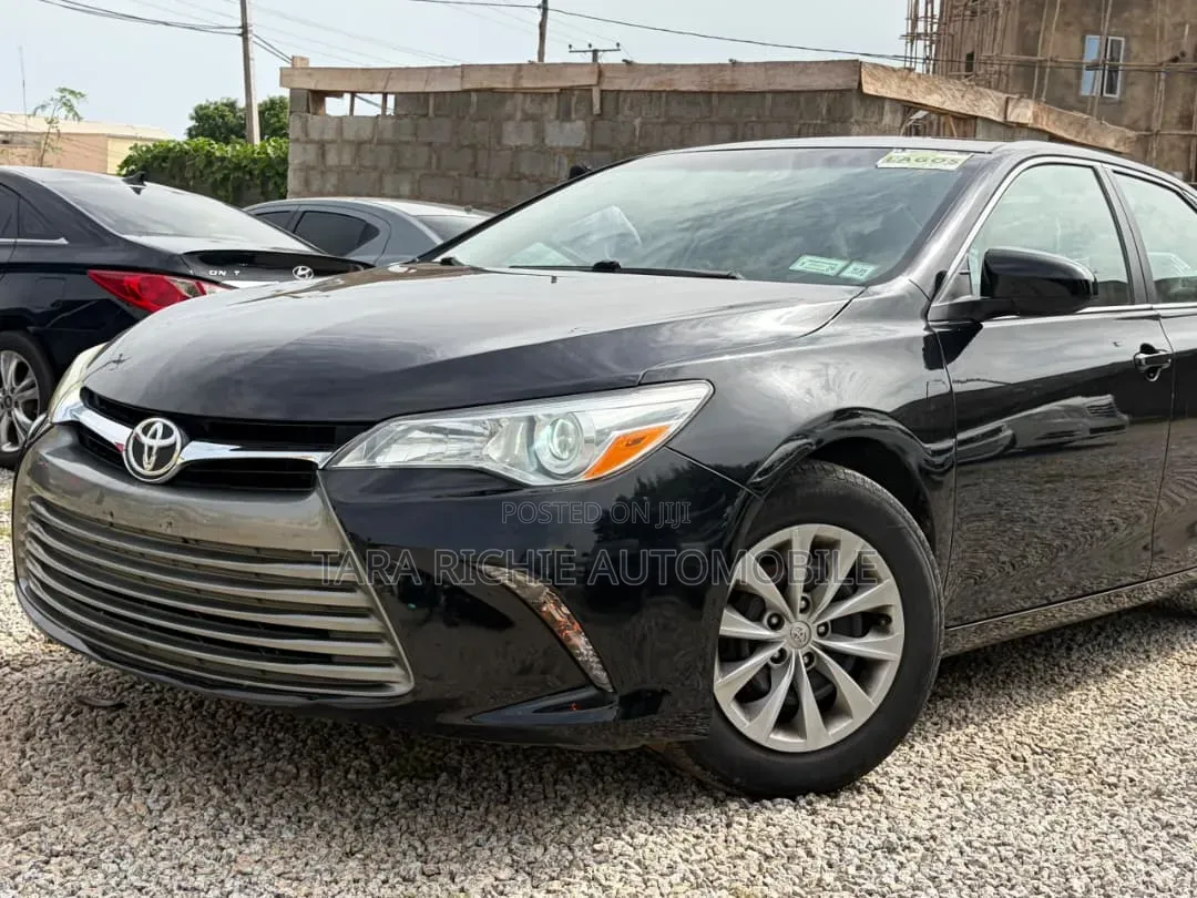 Toyota Camry 2017 Black