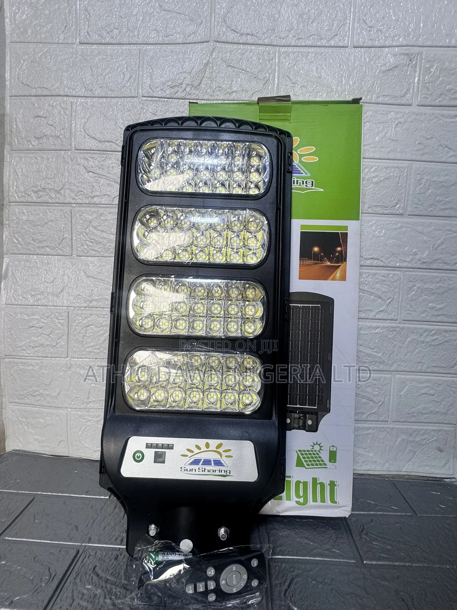 200 Watts Solar Street Light