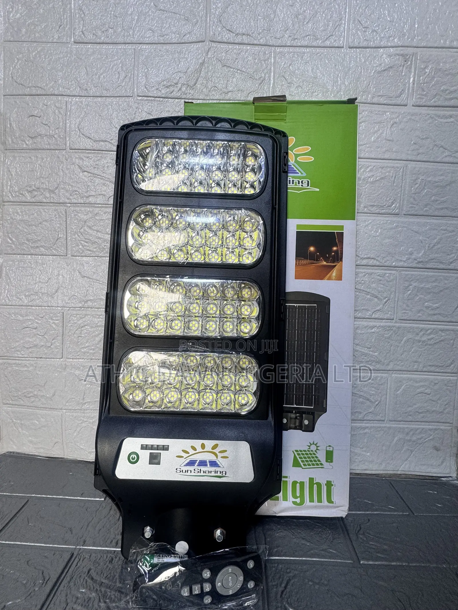 200 Watts Solar Street Light