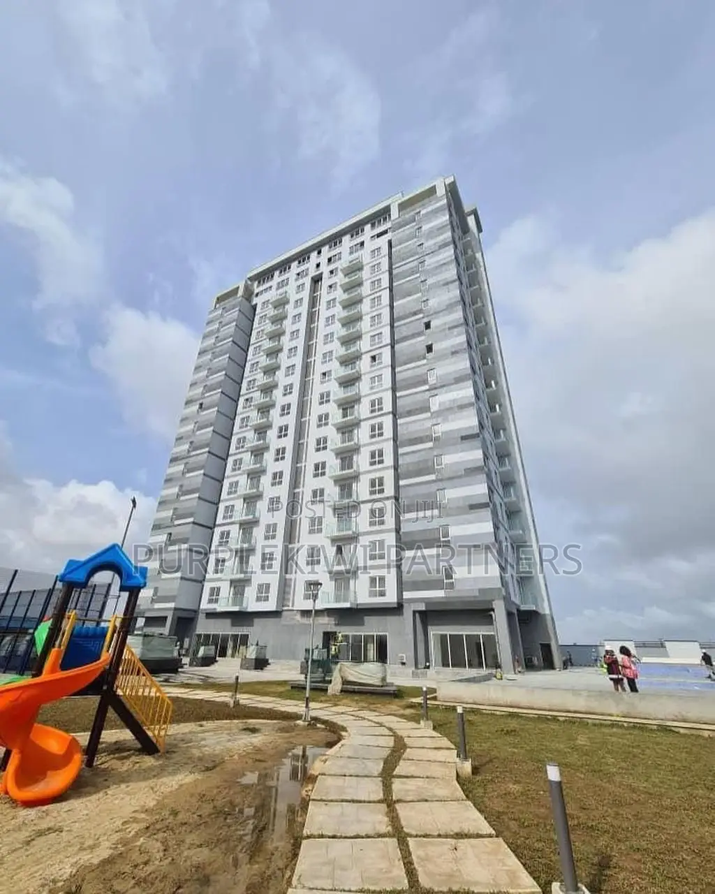 2bdrm Apartment in Bluewater Apartment, Victoria Island Extension