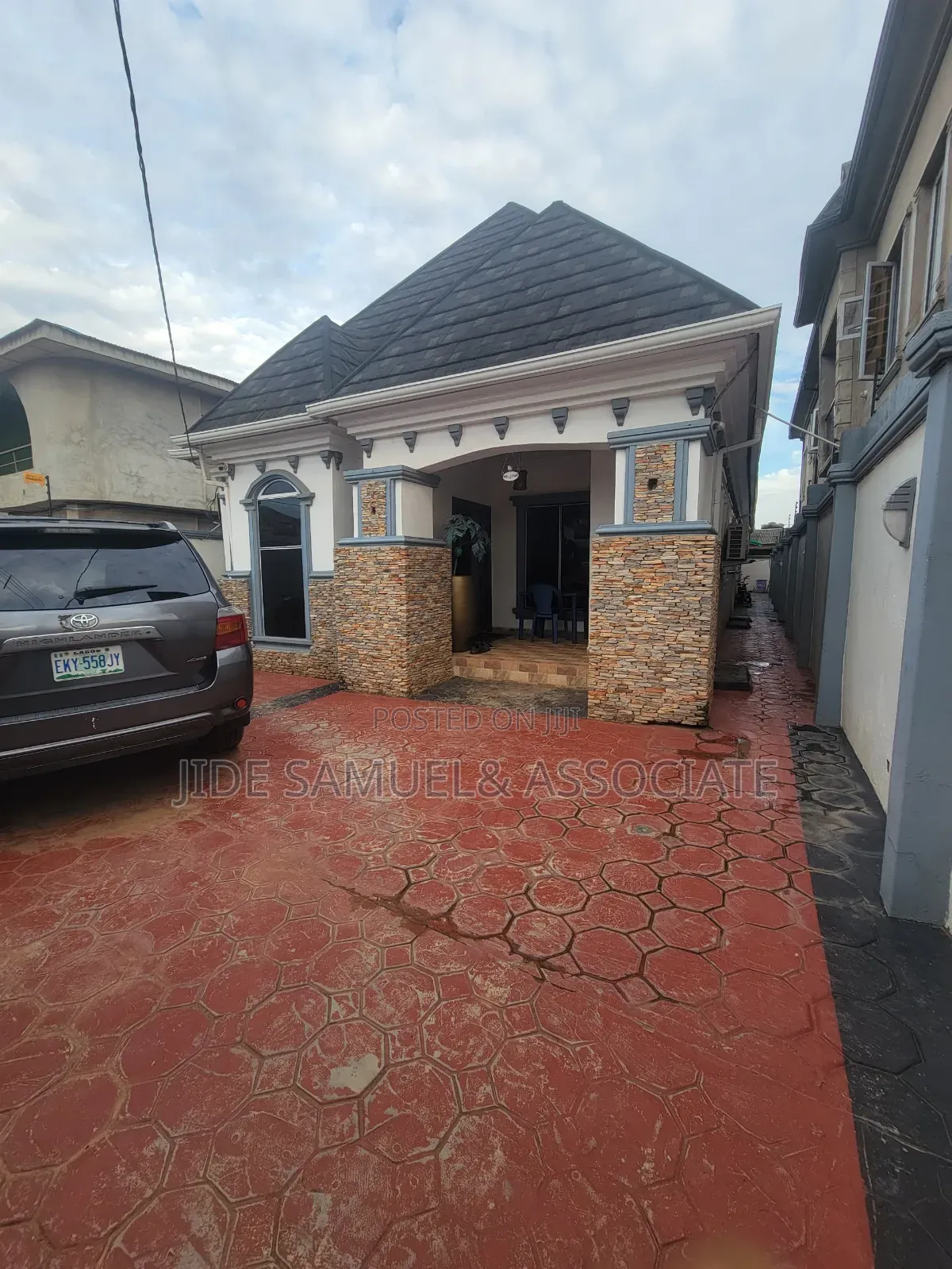 Furnished 3bdrm Bungalow in Ayobo for sale