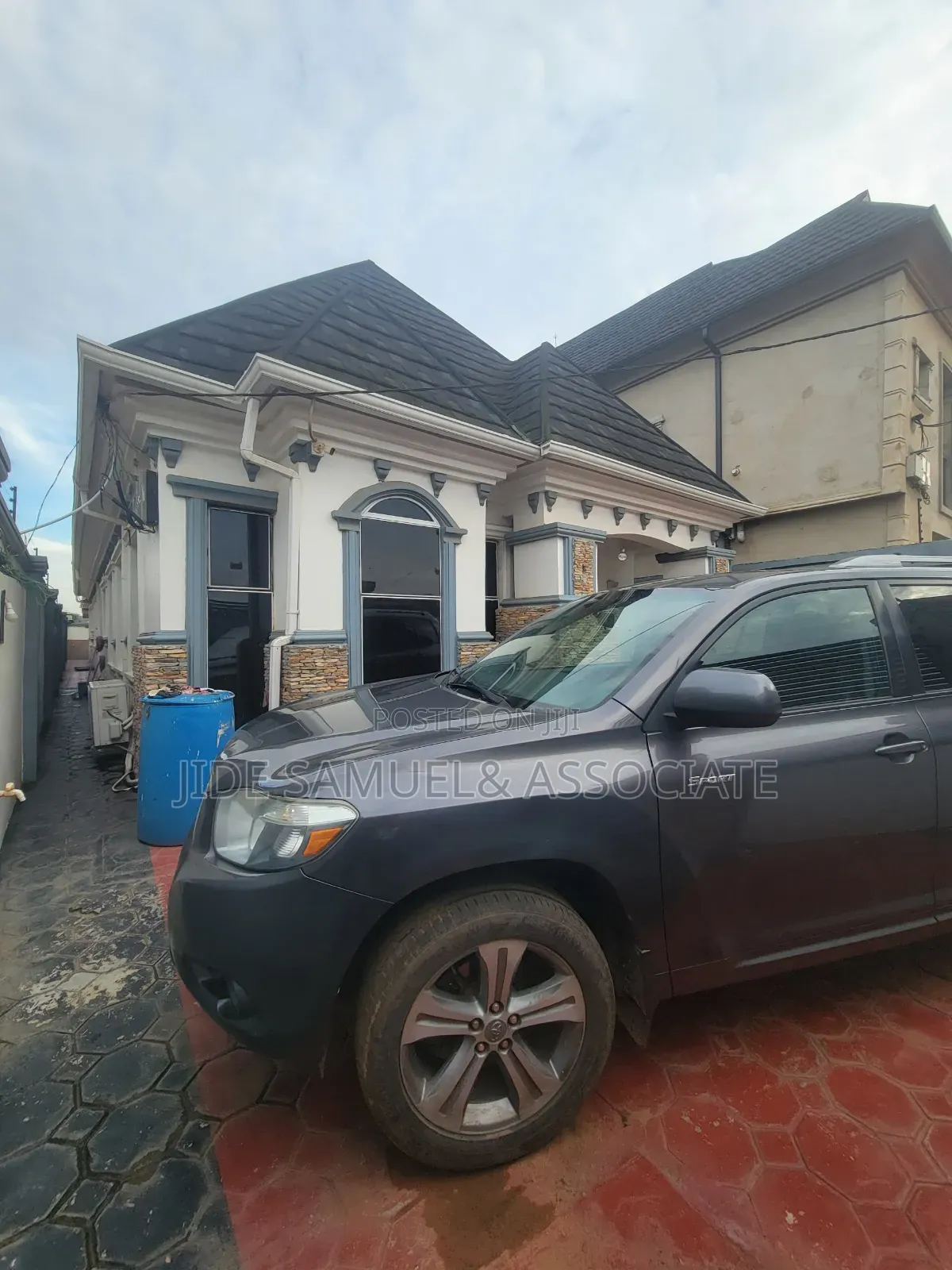 Furnished 3bdrm Bungalow in Ayobo for sale