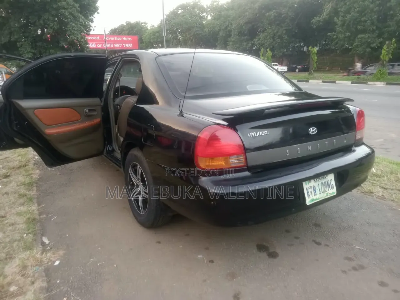 Hyundai Sonata 2002 Black